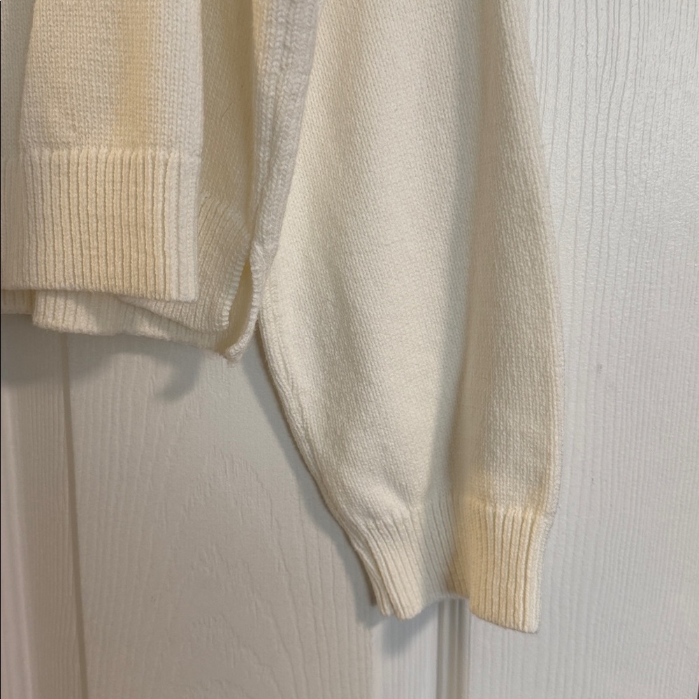 Amor❤️ Sweater - Picture 8 of 9